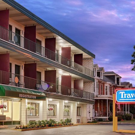 Travelodge By Wyndham Chambersburg Exterior foto