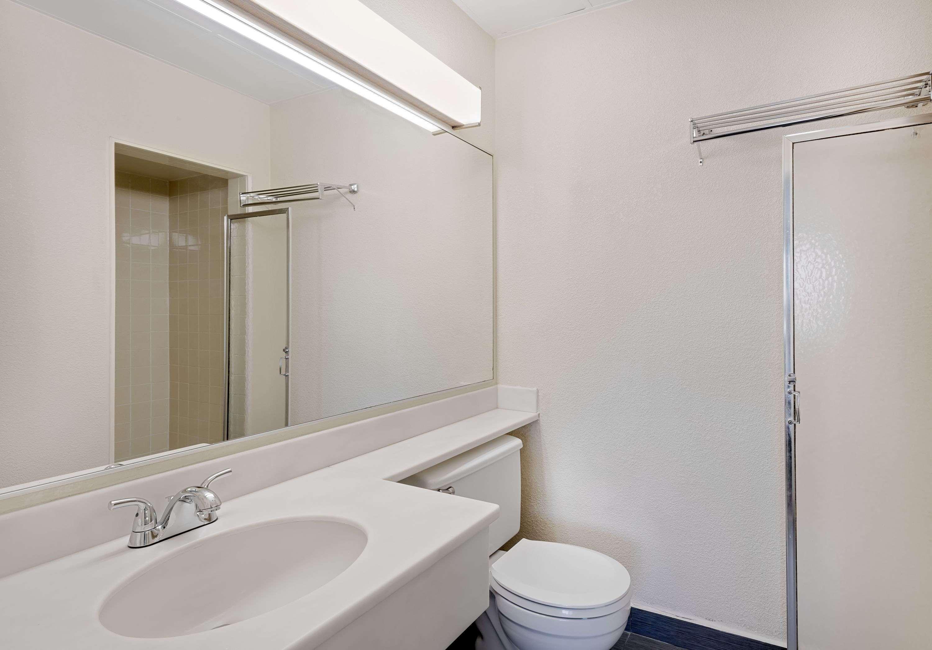 Travelodge By Wyndham Chambersburg Habitación foto